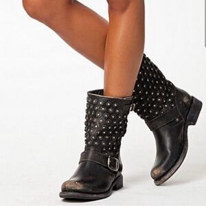 FRYE JENNA DISC Rustic distressed studded pull on mad max biker moto boots